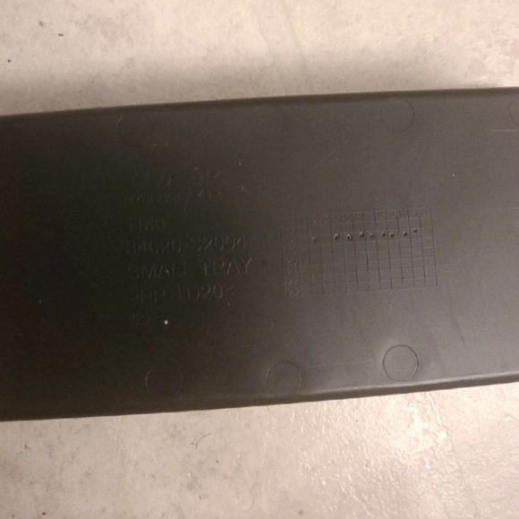 2019 Hyundai Santa FE Console Storage Insert Tray - Picture 2 of 2